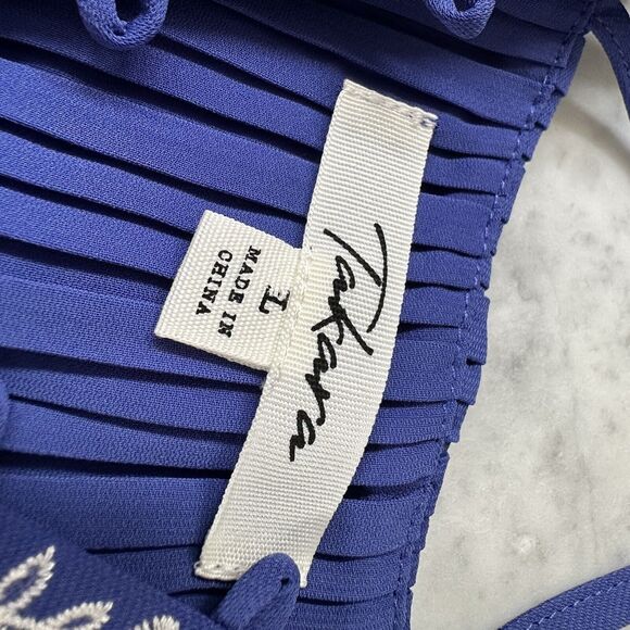 Takara Women's Large Embroidered Floral Pleated Blue V-Neck Tank Top Sleeveless - Picture 9 of 10